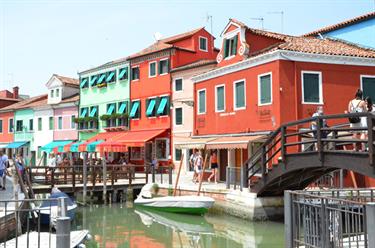 We explore Burano, DSE_8701_b_H490